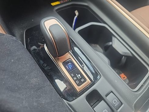 Used 2025 Toyota Grand Highlander AWD Hybrid image 17