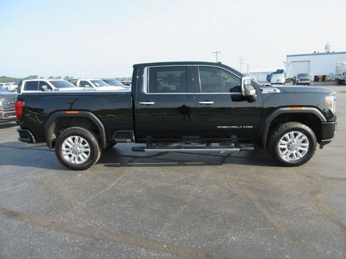Used 2022 GMC Sierra 2500 Denali w/ Denali Ultimate Package AWD/4WD image 4