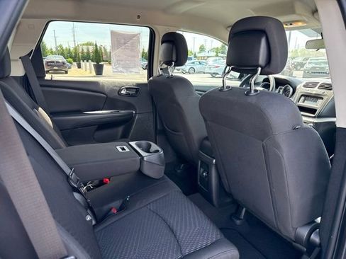 Used 2017 Dodge Journey SE FWD image 24