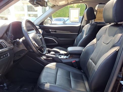 Certified 2022 Kia Telluride EX w/ EX Premium Package FWD image 9