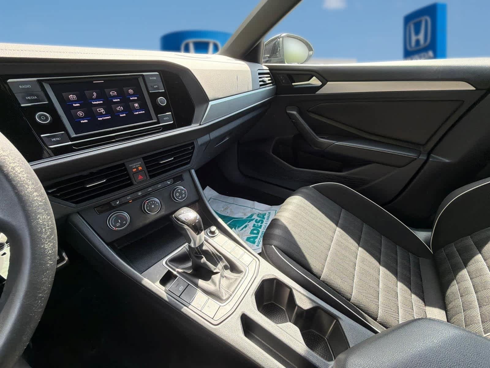 Used 2024 Volkswagen Jetta Sport FWD image 21