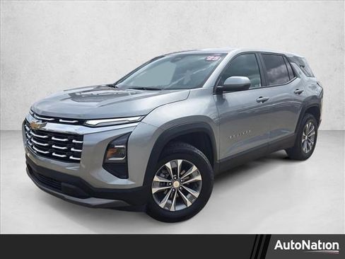 Used 2025 Chevrolet Equinox LT AWD/4WD image 1