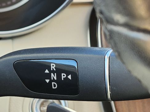 Used 2019 Mercedes-Benz C 300 4MATIC Sedan image 34