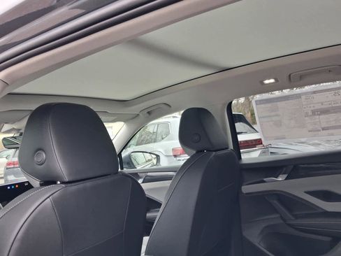 New 2026 Volkswagen Tiguan SE AWD/4WD image 15