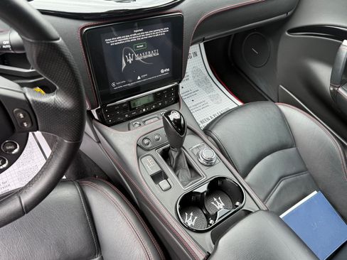 Used 2018 Maserati GranTurismo Sport RWD image 78