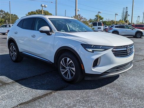 Used 2023 Buick Envision Essence image 3
