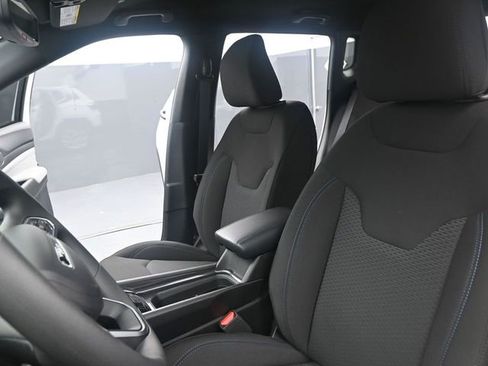 Used 2025 Jeep Compass Sport w/ Mopar Graphics Package AWD/4WD image 24