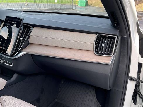 New 2026 Volvo XC90 T8 Ultra image 29