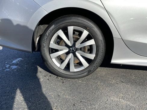 Used 2022 Honda Civic LX image 31