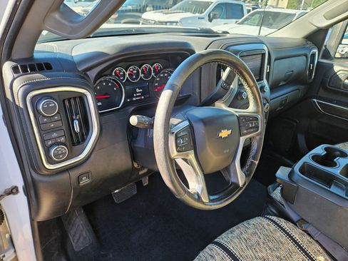 Used 2021 Chevrolet Silverado 2500 LT w/ Fleet Comfort Package AWD/4WD image 14