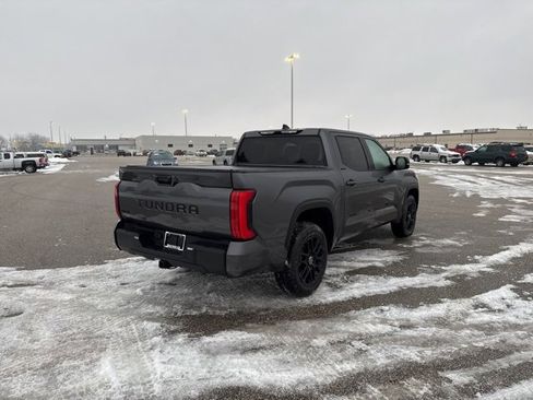 Used 2024 Toyota Tundra Limited image 5