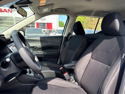 Used 2025 Nissan Kicks Play S FWD image 16
