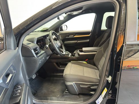 Used 2025 GMC Terrain Elevation AWD/4WD image 15