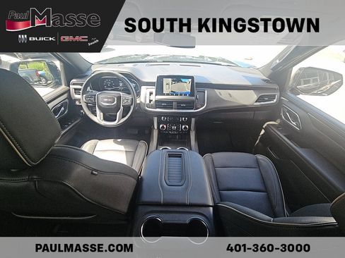 Certified 2023 GMC Yukon XL SLT w/ SLT Luxury Package AWD/4WD image 15