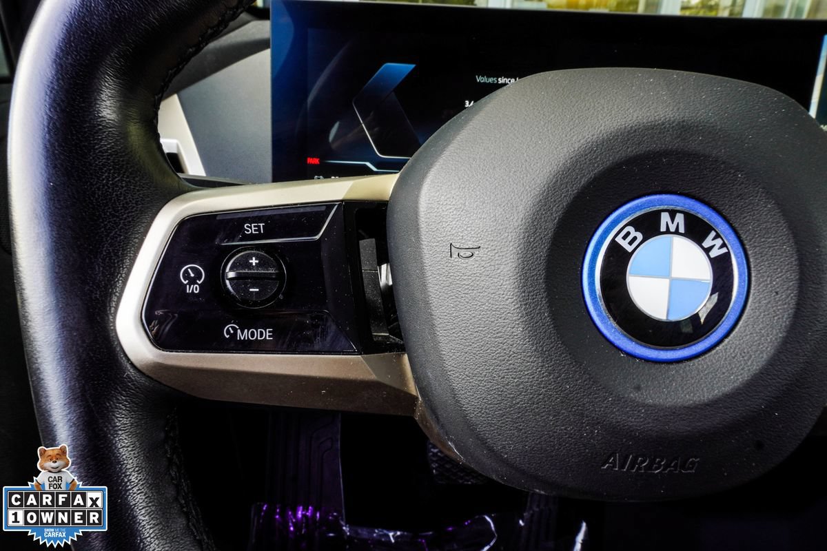 Used 2024 BMW iX xDrive50 w/ Premium Package AWD/4WD image 31