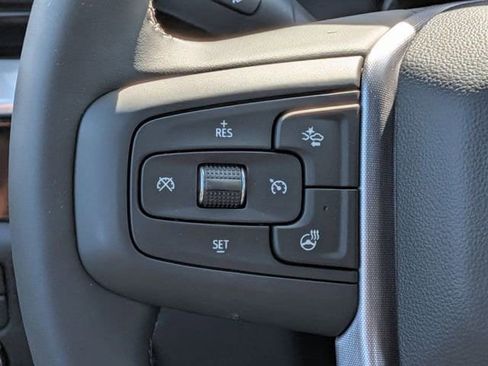 New 2026 GMC Sierra 1500 SLE image 18