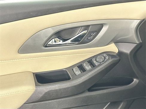 Used 2022 Chevrolet Traverse LS w/ Midnight/Sport Edition image 22