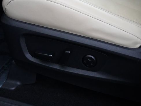 Used 2023 INFINITI QX60 Luxe w/ Performance Audio Package FWD image 6
