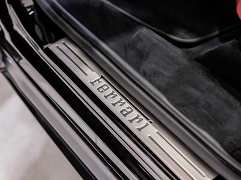 Used 2024 Ferrari Purosangue image 31