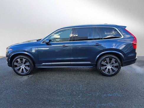 Used 2023 Volvo XC90 T8 Ultimate w/ Lounge Package image 6