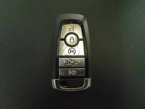 Used 2021 Ford F150 Lariat w/ Equipment Group 502A High image 32