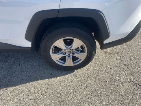 Used 2025 Toyota RAV4 XLE image 32