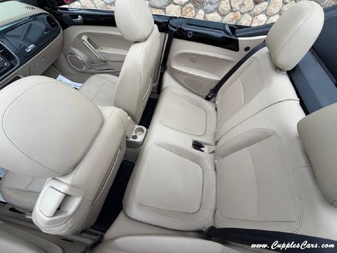 Used 2013 Volkswagen Beetle 2.0T image 20