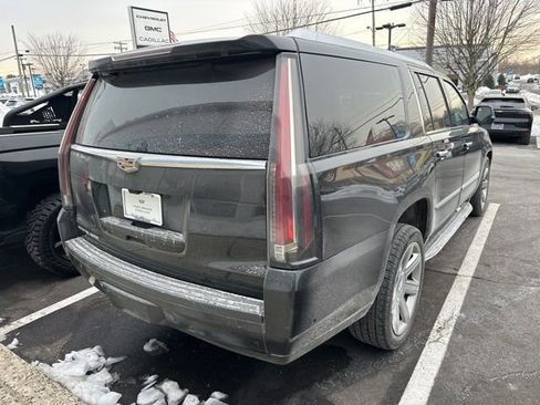 Used 2020 Cadillac Escalade ESV Luxury image 5