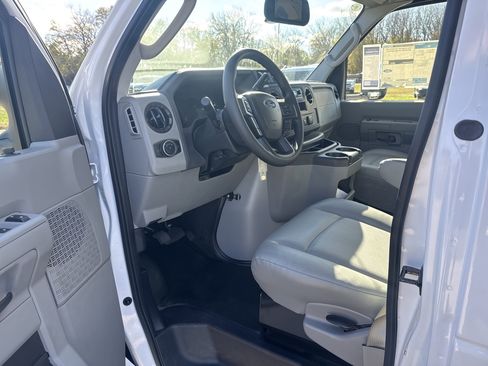 New 2026 Ford E-350 and Econoline 350 Super Duty w/ Power Equipment Group image 11