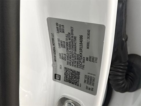 Used 2024 Chevrolet Colorado Z71 w/ Z71 Convenience Package 2 image 28