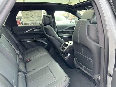 New 2024 Cadillac Lyriq Sport image 4