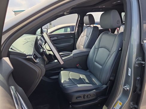 Used 2024 Buick Enclave Essence w/ Experience Buick Package FWD image 4