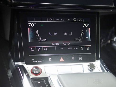 Used 2022 Audi e-tron S Prestige w/ Prestige Package image 25