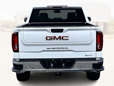 Used 2025 GMC Sierra 1500 SLT image 5