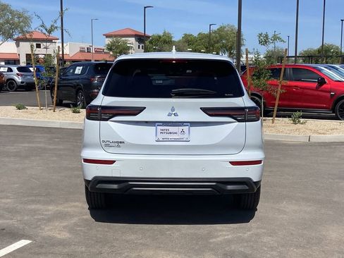 New 2026 Mitsubishi Outlander ES AWD/4WD image 5