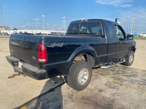 Used 2002 Ford F250 XLT AWD/4WD image 4
