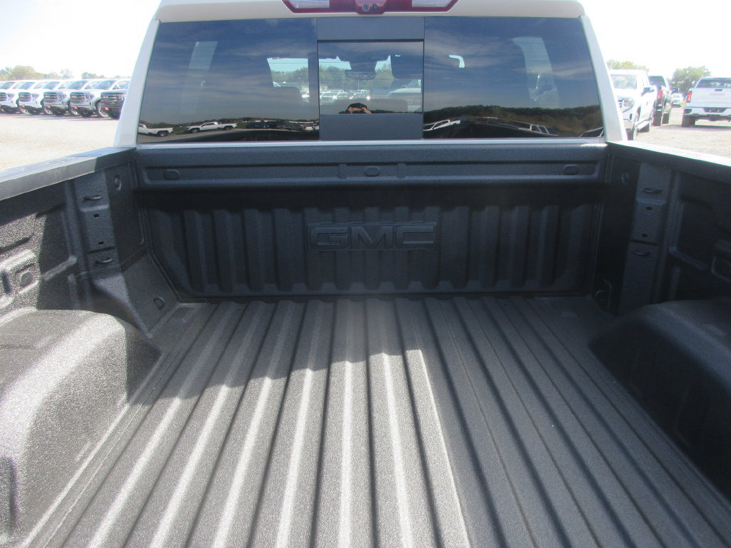 New 2026 GMC Sierra 1500 AT4 w/ AT4 Premium Package AWD/4WD image 6