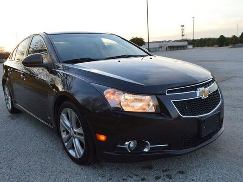 Used 2014 Chevrolet Cruze LTZ w/ Enhanced Safety Package image 2