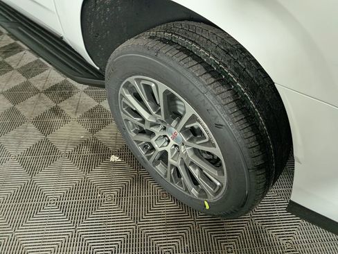 New 2026 GMC Yukon XL Denali w/ LPO, Floor Liner Package image 14