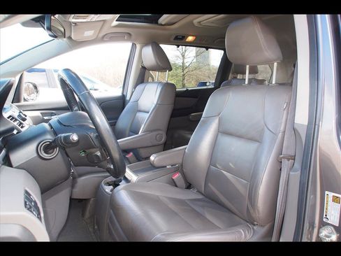 Used 2015 Honda Odyssey Touring image 19