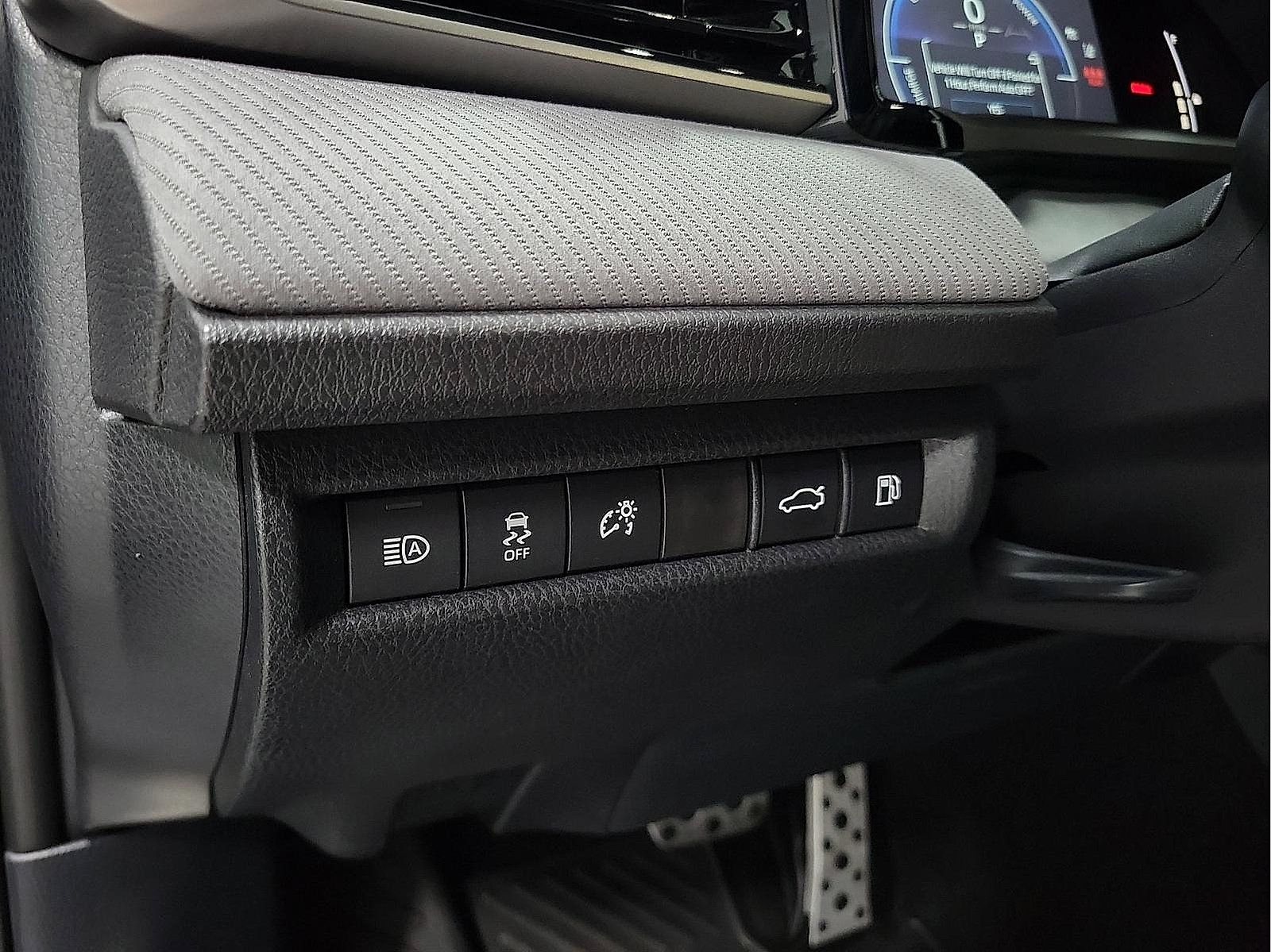 Certified 2026 Toyota Camry SE w/ Convenience Package FWD image 13