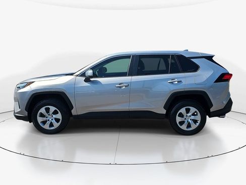 Used 2023 Toyota RAV4 LE FWD image 10