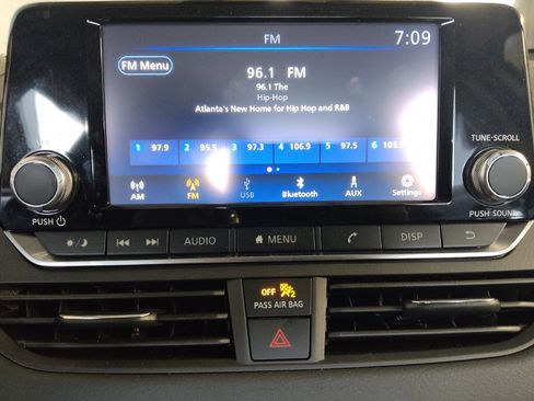 Used 2022 Nissan Altima 2.5 S FWD image 25