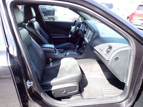 Used 2011 Dodge Charger R/T RWD image 9