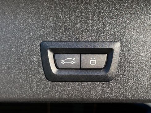 Used 2025 BMW X3 xDrive30i w/ Convenience Package image 18