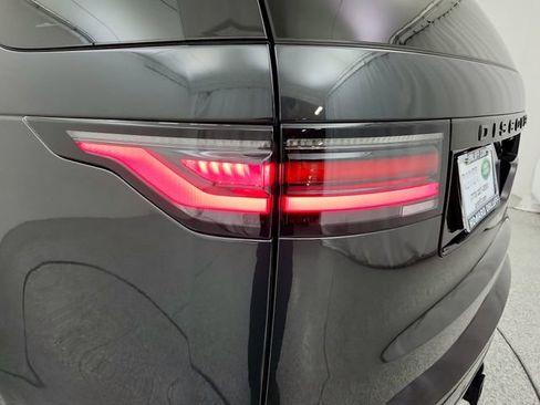Certified 2022 Land Rover Discovery HSE R-Dynamic image 33