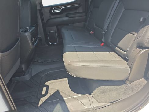 Used 2023 Chevrolet Silverado 1500 RST w/ Redline Edition AWD/4WD image 14