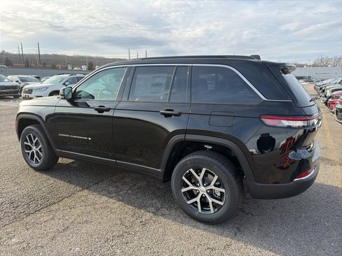 New 2025 Jeep Grand Cherokee Limited image 4