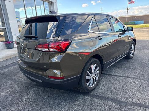 Used 2024 Chevrolet Equinox LT FWD image 3