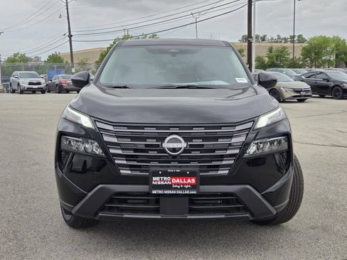 New 2026 Nissan Rogue SV FWD image 2